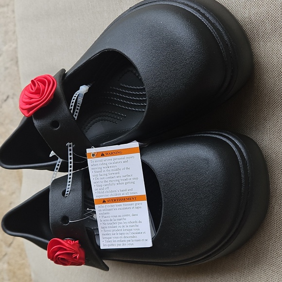 Crocs Stomp Rosette Mary Jane Clogs Shoes Black Removable Rose Jibbitz W 10, M 8 - Picture 5 of 12